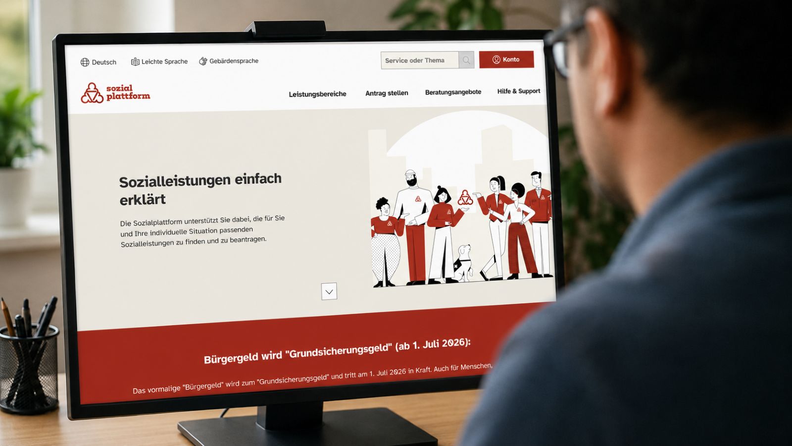 Betroffener schaut sich auf dem Portal Sozialplattform.de auf dem Computer um